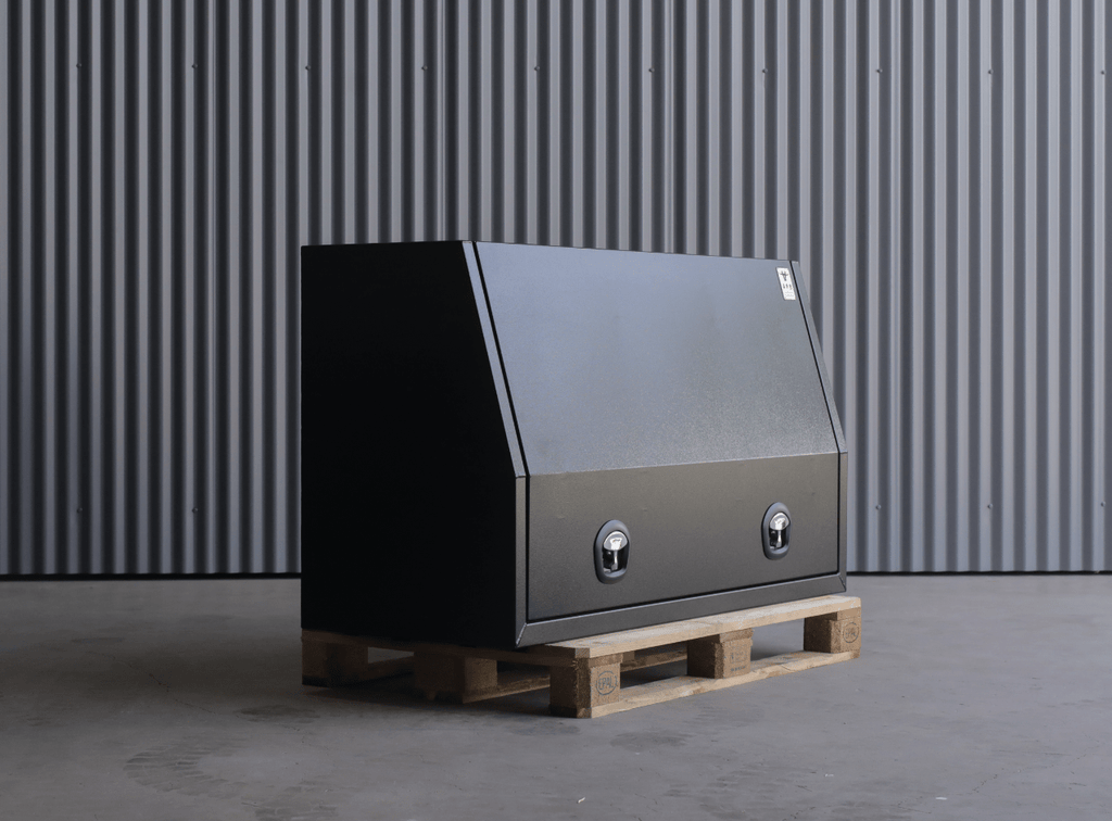 1400mm aluminiumgullwingtoolbox black 01-min