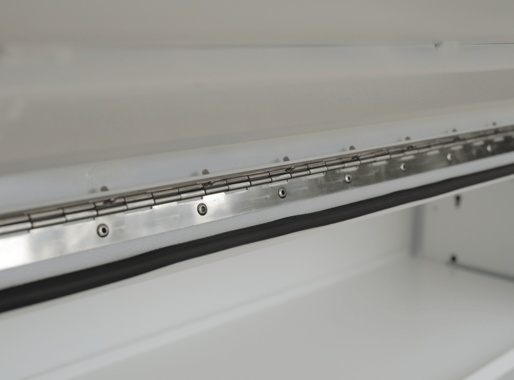 1400mm aluminiumgullwingtoolbox white 03-min