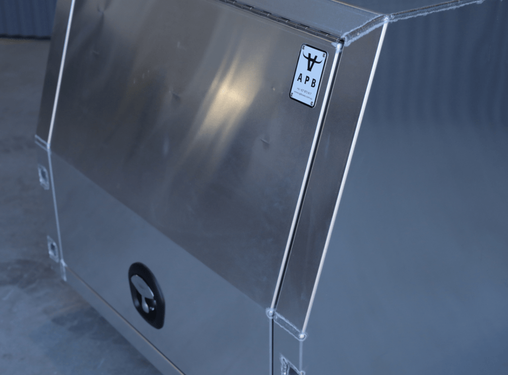 Close-up of apboxes 800mm alloy gullwing canopy, ideal for secure storage on utes and trucks.