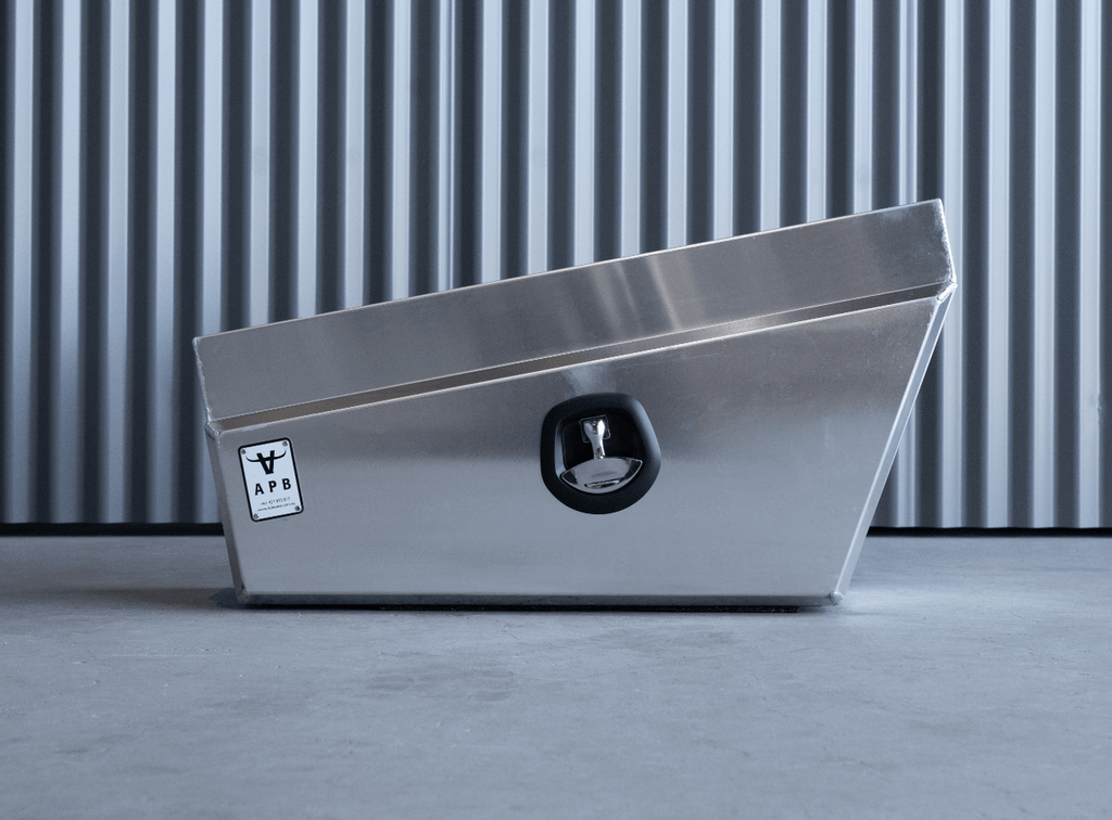 900mm underbodytoolboxes alloy 01-min