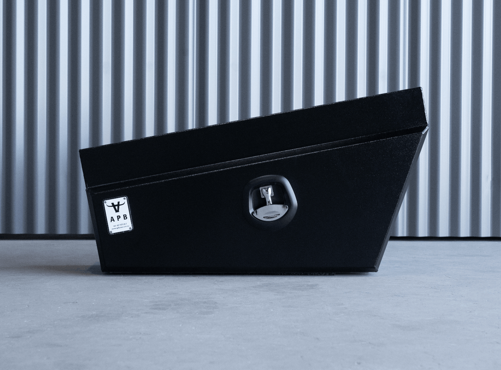 900mm underbodytoolboxes black 01-min