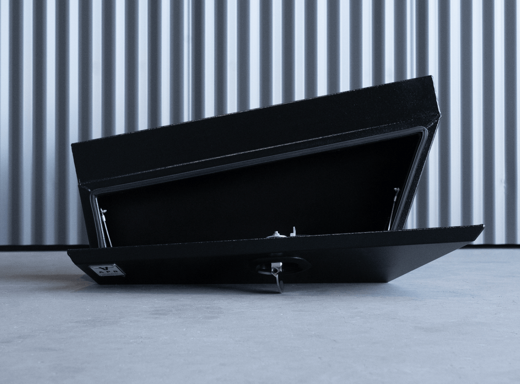 900mm underbodytoolboxes black 02-min