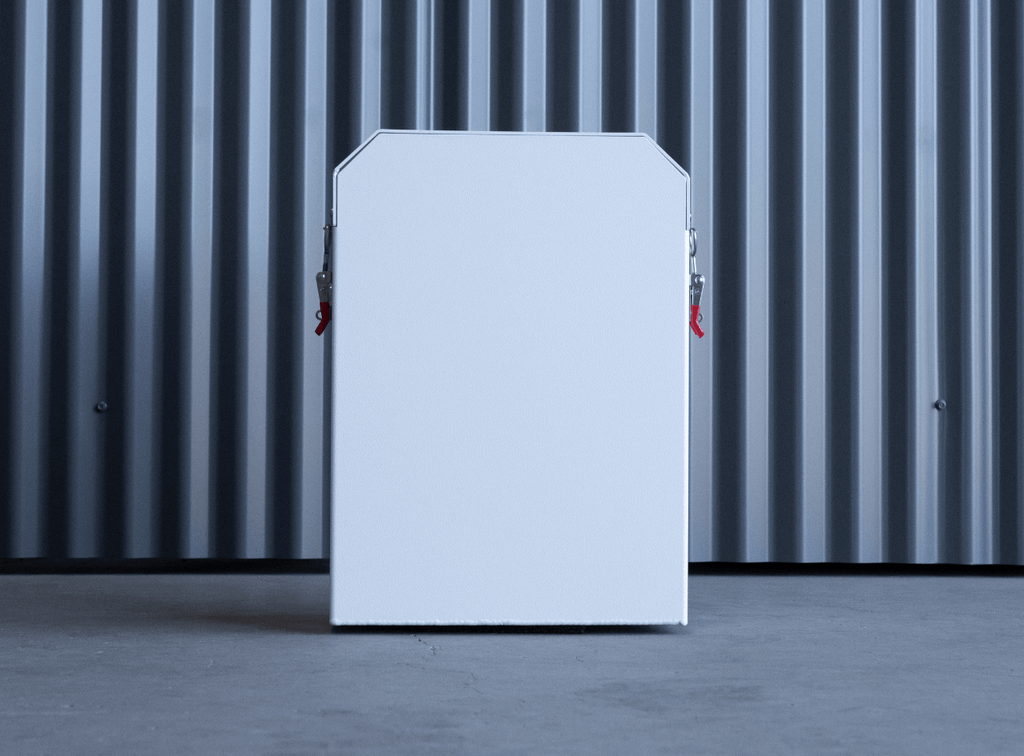 Lockable jerrycanholder white 03-min