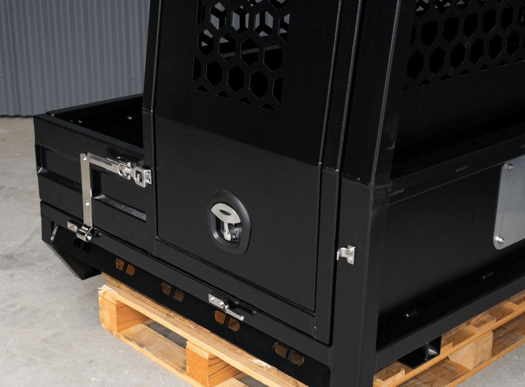 Utv 1-2 tray sides  dogboxfront  black 05-min