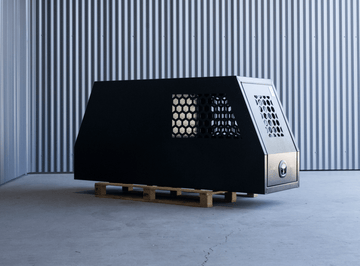 XL Series 600mm 1/2 Dog Box