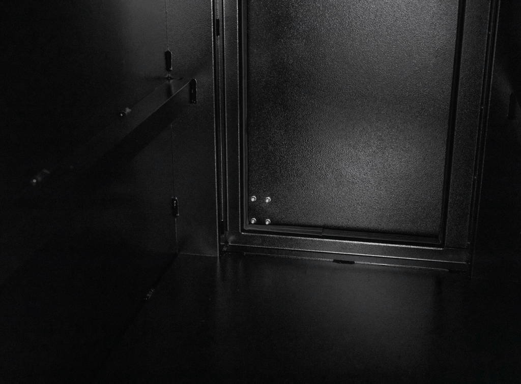 Black xl series 600mm dog box accessory, ideal for ute canopies