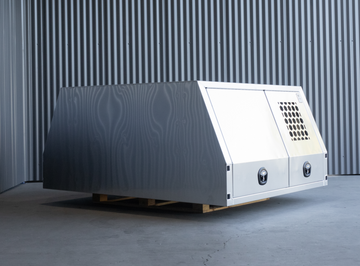 XL Series 1600mm 1/4 Jack-off Dog Box Canopy
