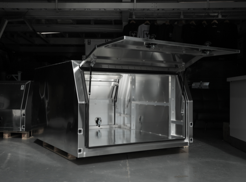 Apboxes lc79 1600mm canopy alloy 01 ab98b517-1bea-4ad7-b720-1e9adb6800cc